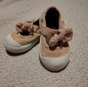 Baby Toddler Girl Slip On Light Pink Flexible Sole Machine Washable Shoes Size 5